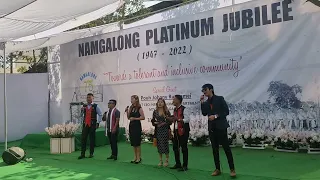 He Rongmei guai song at Namgalong Platinum Jubilee.