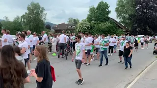 Mega Einmarsch mit tausend Nordtribuenen Fans vor dem Reichshofstadion-Lustenau