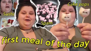 Amberlynn can not stop eating cake pops | Amberlynn Reid Having Her First Meal