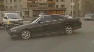 [+SUBS] Crash for cash RUSSIAN CRIMINAL Vitaliy Demochka | Mark II + Pajero Sport vs Toyota Caldina