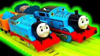 Thomas TrackMaster Glowing Mine Vs Classic Thomas Midnight Ride Glow In The Dark Toys
