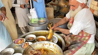 Pakistani Famous Ameer Sahib Siri Paya , Peshawar Street Food - Siri Paya Peshawar