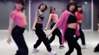 Dajeong and Rinji - Boss b*tch (Pre debut dance cover)