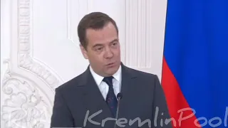 Шутки Медведева про Новый Год.