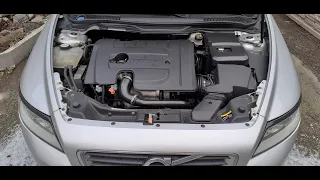 Банальна причина  заміни радіатора  Volvo V50 The reason for the forced replacement of the radiator