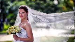 Девушка вышла замуж за саму себя
