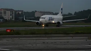 Руление Boeing 737-500 (Ra-73035) а/к UTair