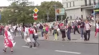 HD ★ Euro 2012 ★ Police - Hooligans - Paralysis of Warsaw - Poland, Russia 1:1