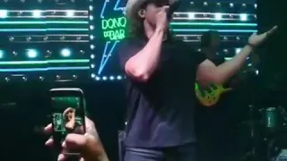 o sertanejo é assim, João Carreiro.