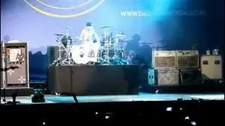 Blink-182 - Ghost On The Dance Floor (Live in Lucca Italy 2012)