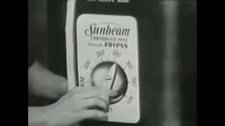 VINTAGE 1956 SUNBEAM APPLIANCE COMMERCIAL - ELECTRIC SKILLET "LOVE AFFAIR"