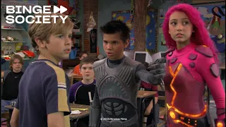 Las aventuras de Sharkboy y Lavagirl | Conociendo a LavaGirl y SharkBoy para ir a su planeta