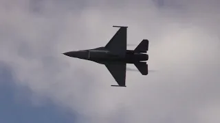 F-16 Fighting Falcon [Minimum Radius Turn]