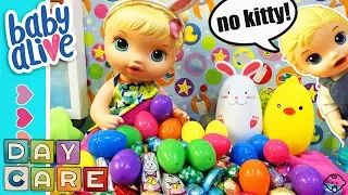 👶Baby Alive Daycare! During art class Kitty TAKES ALL of the Easter eggs and gets a time-out! 😡