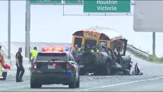 Road rage preceded 8-vehicle crash involving Pre-K 4 SA bus, BCSO says; Highway 90 EB at I-35 re...