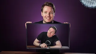 Use a BIG MONITOR When FILMING YOURSELF