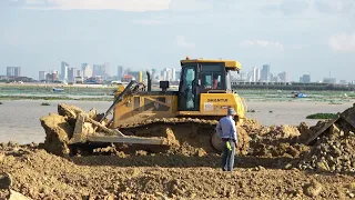 Extremely Pushing & Unloading Dirt Construction Equipment Power Bulldozer and Dump Truck