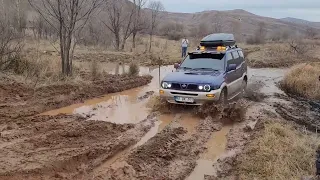 Off Road Tarzı Ince Su Gezimiz Nissan Terrano 2