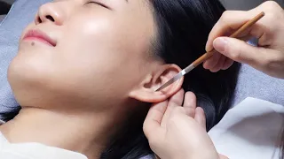 ASMR The Professional Ear Cleaning with Cloud Knife