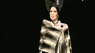 Cibeles Fashion Week 2011-2012. Miguel Marinero parte 2