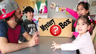 اشترينا صندوق عشوائي لبابا 📦❓ لاتفوتكم ردة فعله ! We Bought Our Dad a Mystery BOX