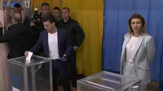 Ukraine presidential election: voting underway