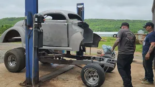 Today's the day!!! Separating the body from the chassis on the 1940 Ford 🙌🏻