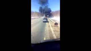 Под Дивногорском загорелся грузовик