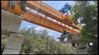 moviendo lanzadora de dovelas