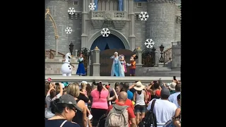 Magic Kingdom Frozen show Olaf, Elsa, Anna Mickey & Cia