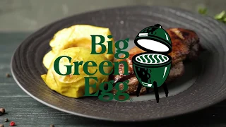 Утиная грудка с яблоками на Big Green Egg от шеф-повара Виктроии Лунги