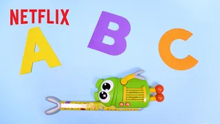 Learn the Alphabet with the StoryBots! 🔤 Netflix Jr