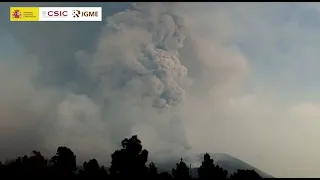 15/10/21 (2 de 2) “Coliflor” de la nueva columna eruptiva del NW. Erupción La Palma IGME-CSIC