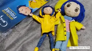 NECA | Coraline Articulated Figure – Coraline in Rain Coat