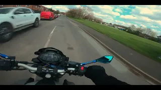 Finally sunny in the UK | YAMAHA MT-125 [POV/4K]