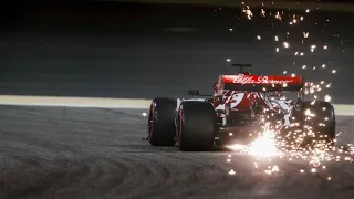 Почему машины Формулы 1 ИСКРЯТ? | Формула 1 | F1