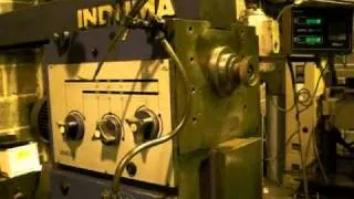 Induma Milling Machine Running Spindle