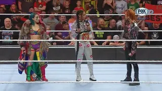 Asuka & Bianca Belair atacan a Becky Lynch camino a Hell in a Cell - WWE Raw 30/05/2022 (En Español)