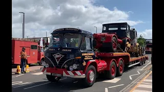 Turbínový Leyland a staré anglické náklaďáky v pohybu: Foden S39 (1968) a Leyland Gas Turbine truck