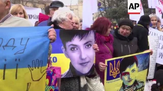 Savchenko supporters at Russian embassy