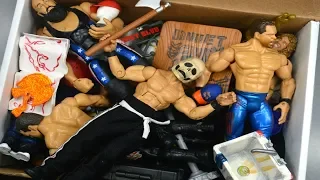 EPIC WWE ACTION FIGURE UNBOXING! CRAZY ACCESSORIES!