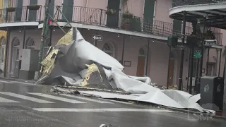 8-29-2021 New Orleans, La Hurricane Ida damage as winds continue to increase