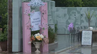 Families spend time at Houston Botanic Garden for Mother's Day in Texas