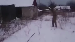 Российские военные преступники уничтожают постройки мирных жителей на Донбассе