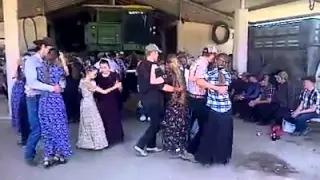 Baile de  menonitas