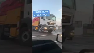 В Липецке загорелся новый автобус