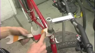 Adjusting a Bicycle Threaded Headset