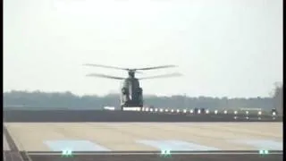 Chinook Helicopter approach & Landing, Mil.basis Gilze rijen