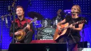 Troy Cassar-Daley & Kasey Chambers - I'm So Lonesome I Could Cry