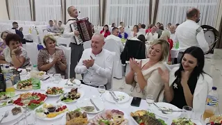 коломийки на бойківському весіллі, весело, #kolomyika#kolomyika#fights#wedding#fun#songs#song#ua